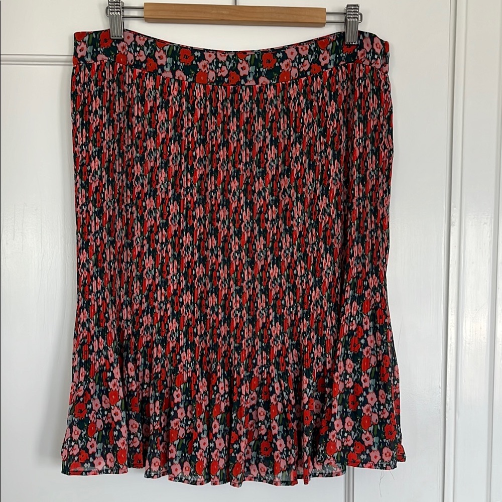 Boden Red and Navy plisse pleated floral knee length Skirt